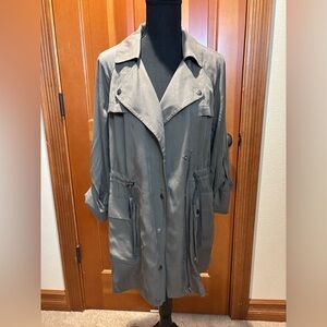 Loft Olive Green Lightweight Zip and Snap Coat, size XS. NWT